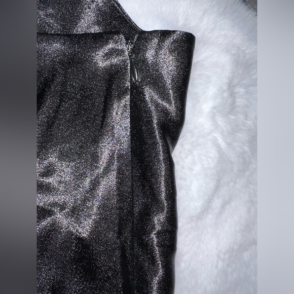 4/$10 Bundle Sale: EUC Fashion Nova Don’t Waste My Time Mini Skirt - Picture 5 of 6